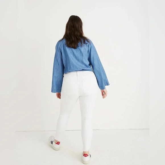 Madewell NWT 10" High-Rise Skinny Crop Jeans: Button-Front Edition - Picture 2 of 16